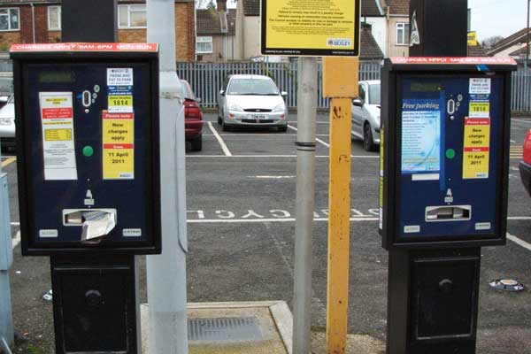 Parking ticket machine with confusing notices